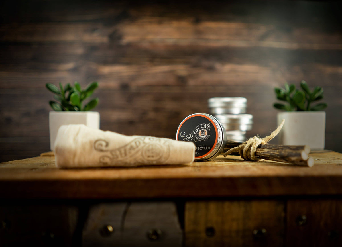 Small organic silver vine powder tin for natural feline enrichment