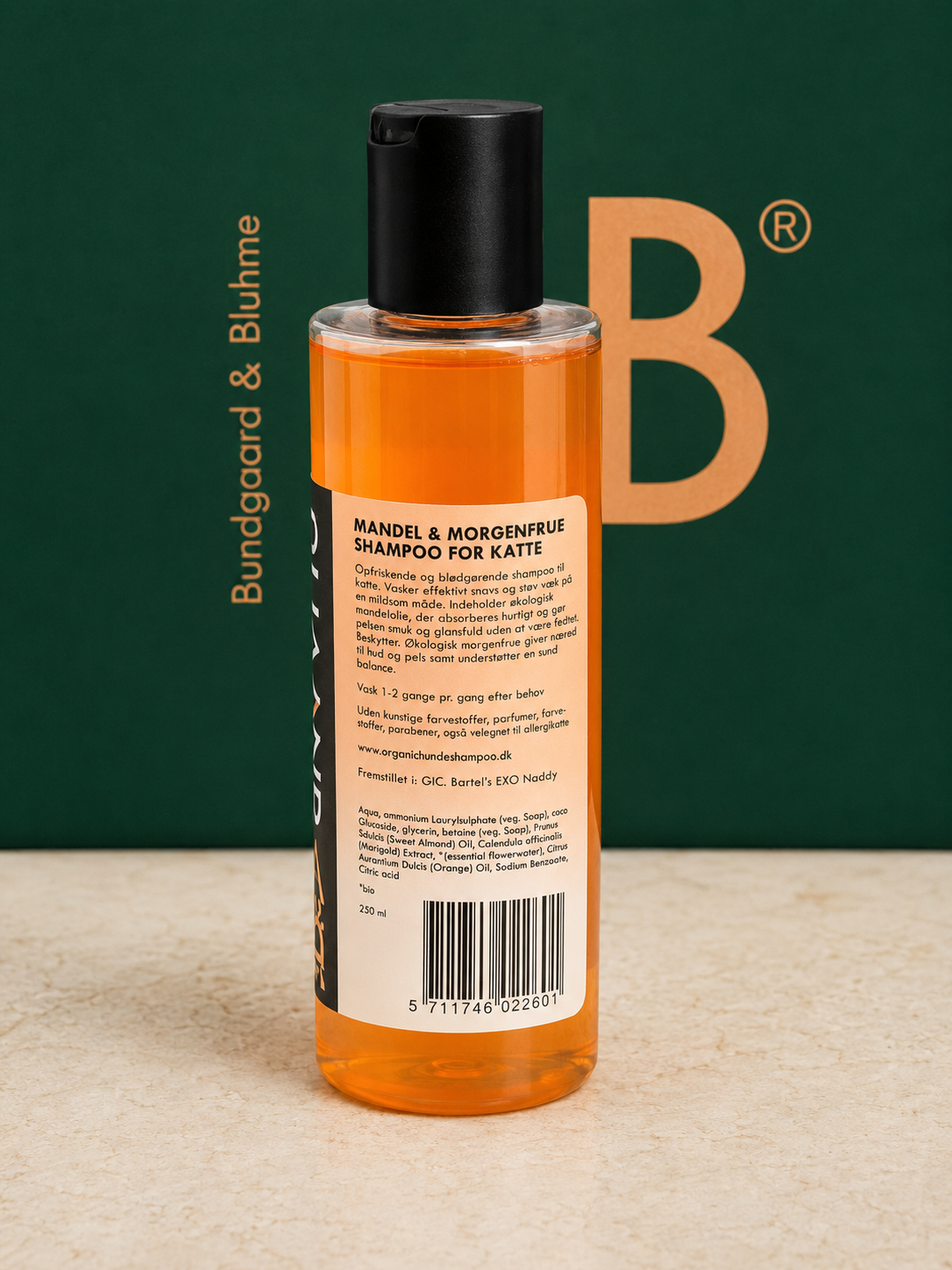 Back view of B&B Organic Cat Shampoo bottle showing product information and barcode